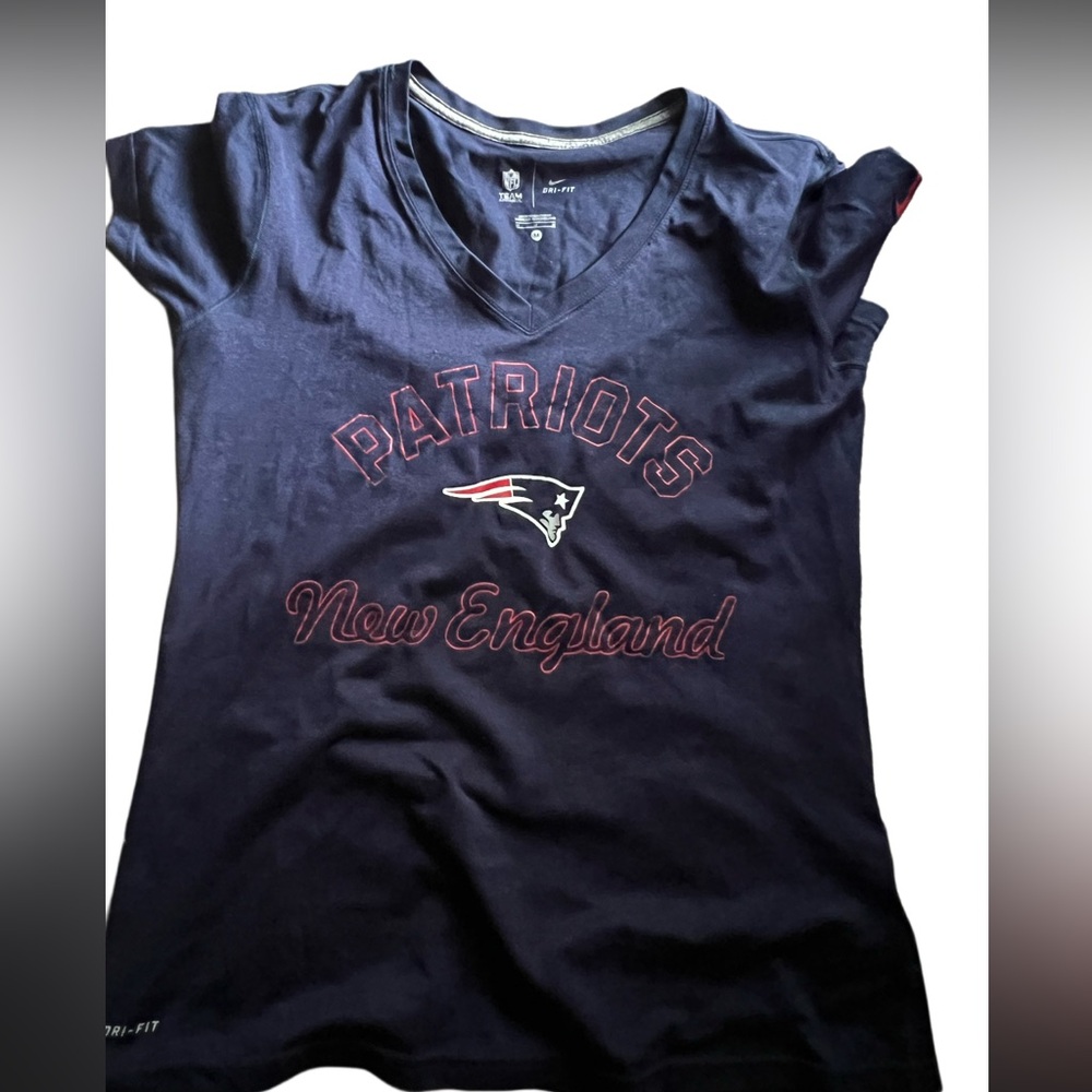 New England patriots women’s tshirt